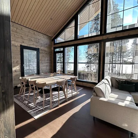 Norvahovi - View, Sauna And Wood Interior Vila