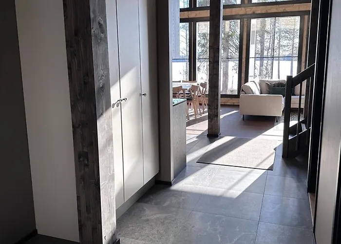 别墅 Norvahovi - View, Sauna And Wood Interior *