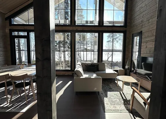 Norvahovi - View, Sauna And Wood Interior 别墅 罗瓦涅米