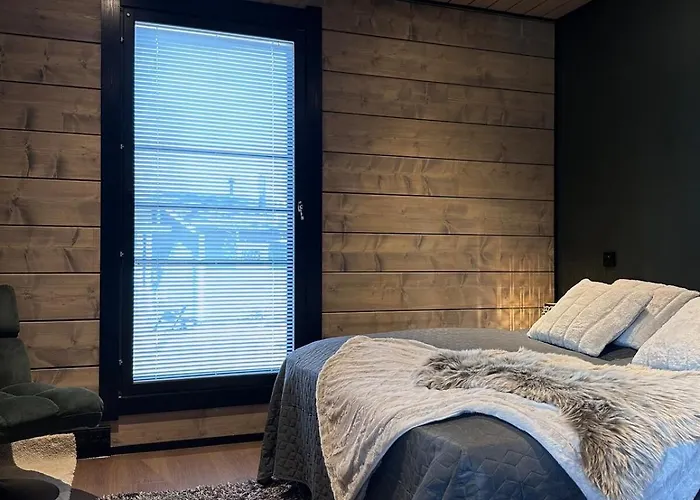 Norvahovi - View, Sauna And Wood Interior