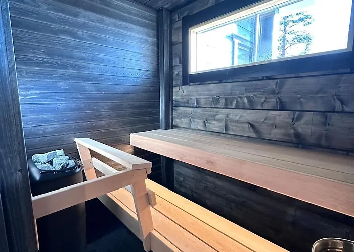 Norvahovi - View, Sauna And Wood Interior * 罗瓦涅米