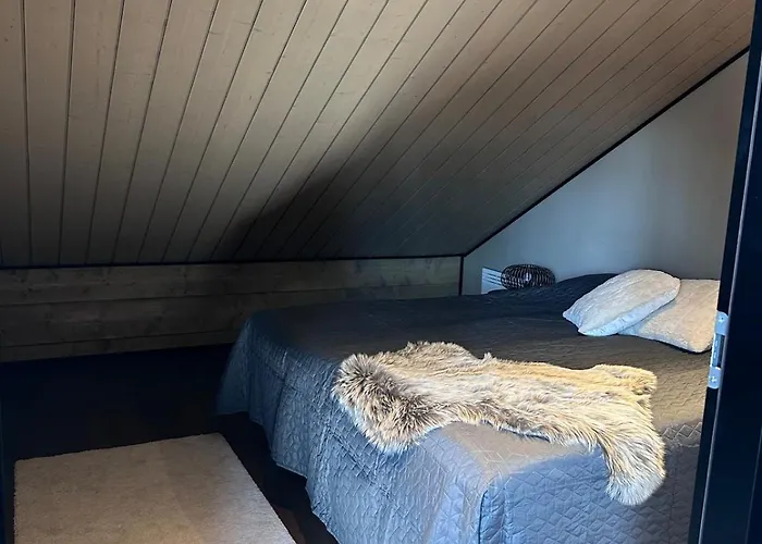 Norvahovi - View, Sauna And Wood Interior