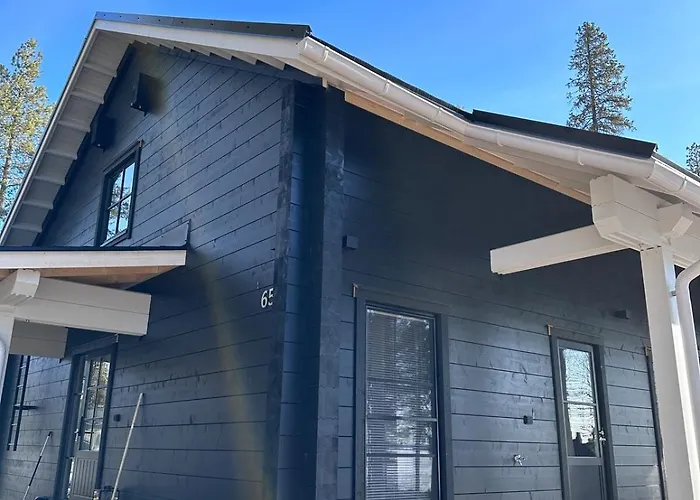 别墅 Norvahovi - View, Sauna And Wood Interior